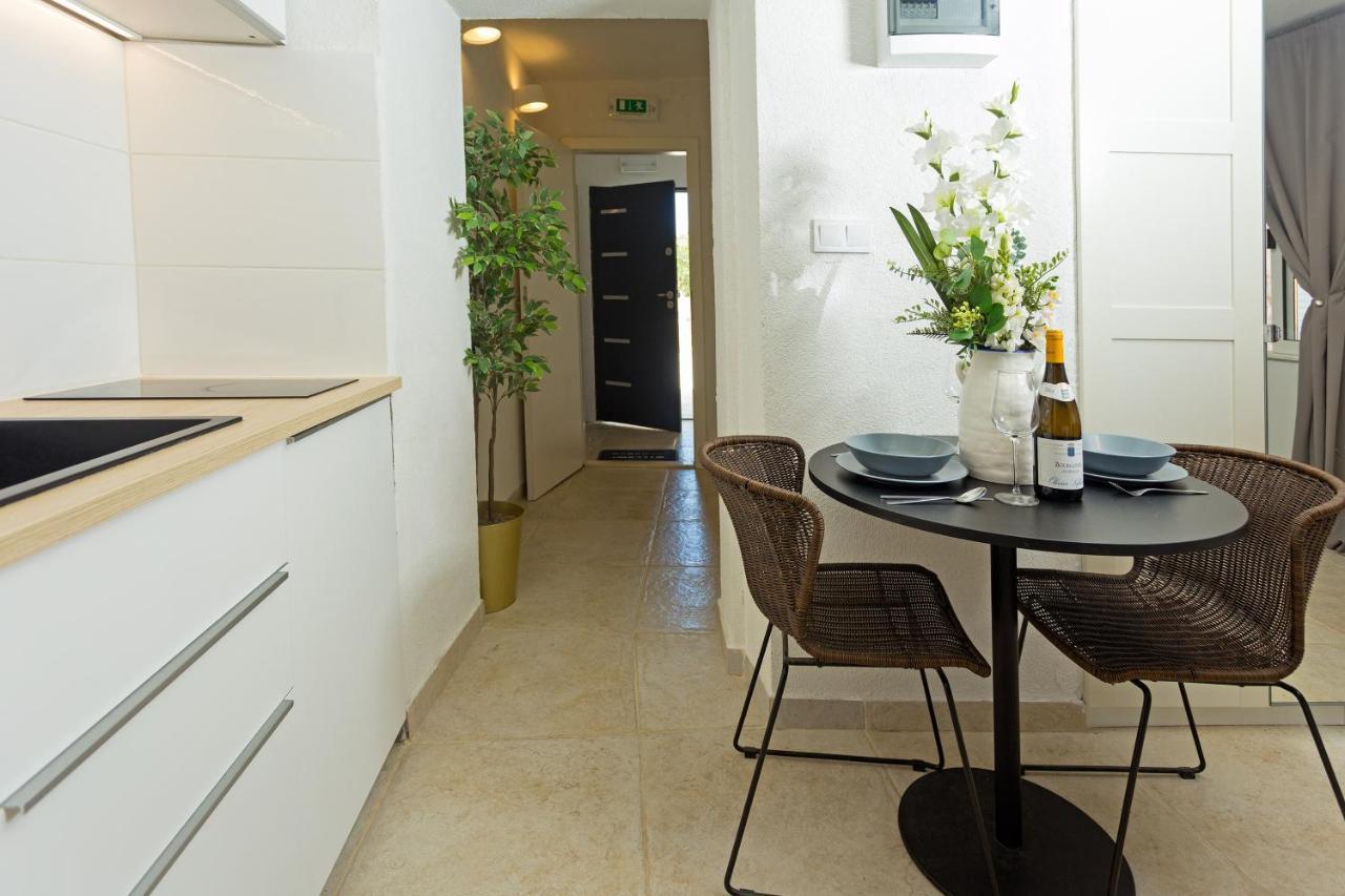 Apartment And Studios Happy Place Hvar Town Exterior foto